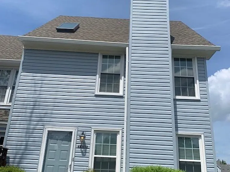 1433 Lake Huron Dr — Photo 1