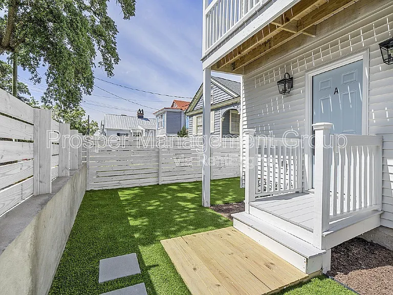 22 Nunan St #A — Photo 4