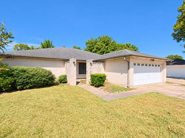 10007 Shell Rock Rd, La Porte, TX 77571