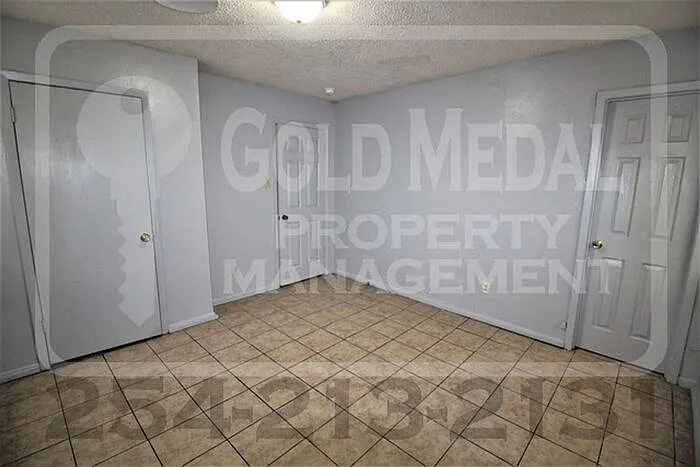 708 W Washington Ave — Photo 19
