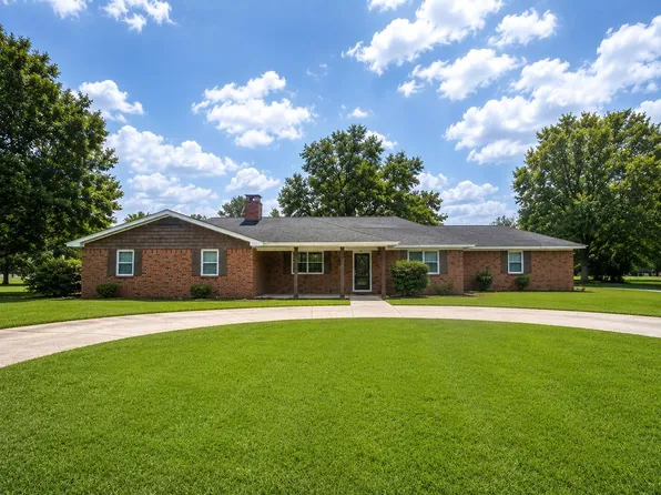 2947 Turtle Creek Dr, Wharton, TX 77488