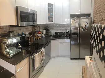 Rented by Alexander Bilu, LREB