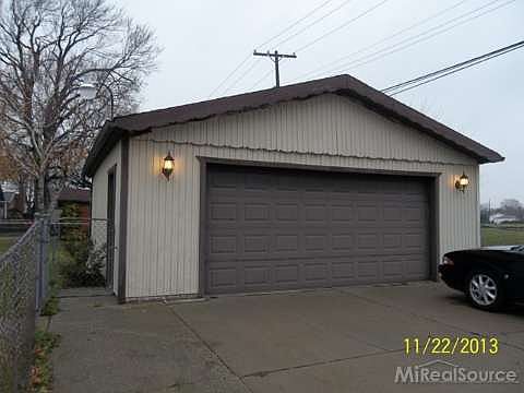 3rd image of 28704 Barkman St