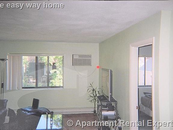 5th image of 10 Roberts St APT 25