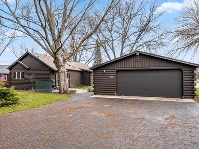 N6236 West Lake Shore DRIVE, Burlington, WI, 53105