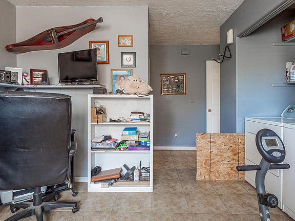5th image of 563 N 2200 E
