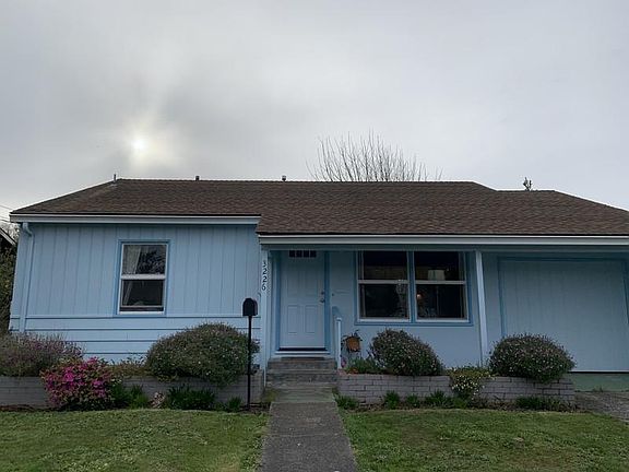 3rd image of 3226 California St