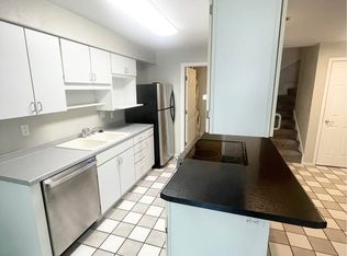 2457 N Lynndale Dr, Appleton, WI 54914