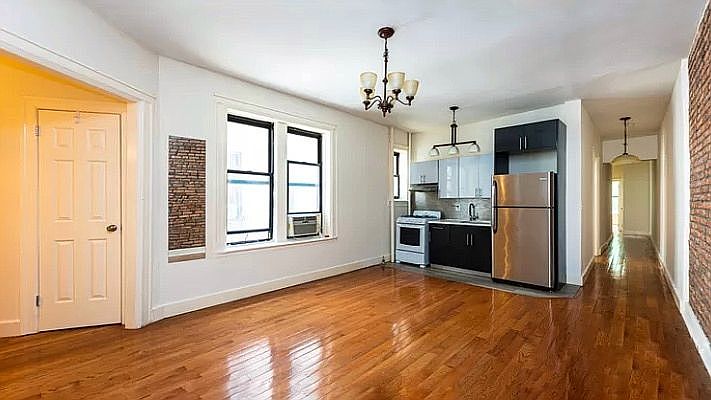 1st image of 1162 Pacific St APT 2