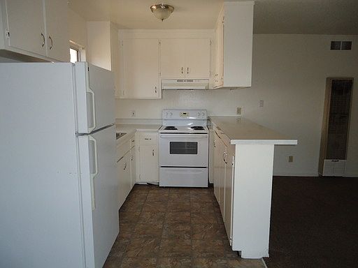 5th image of 128 Kathy Ellen Dr APT 4