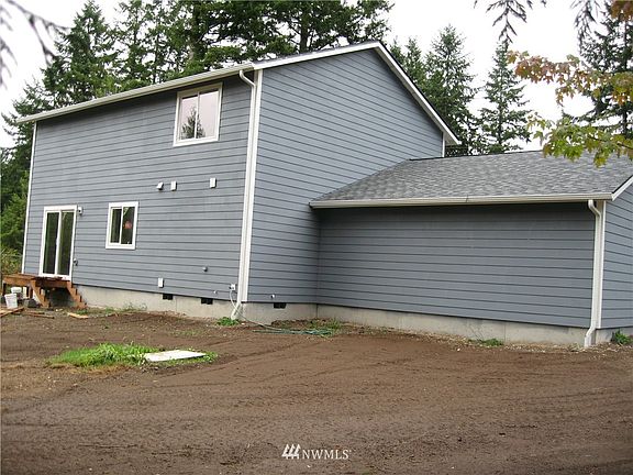 2nd image of 249 Fern Lane W