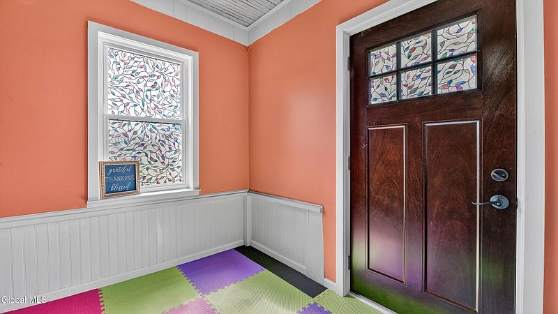 3rd image of 404 Prospect Street