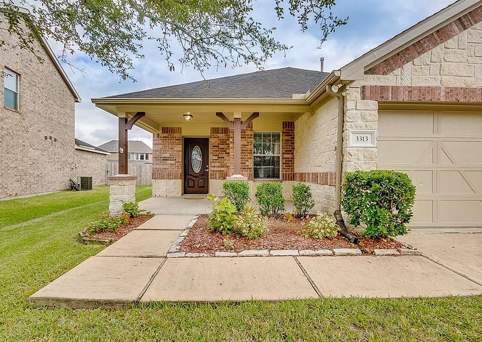 1st image of 3313 Trail Hollow Dr