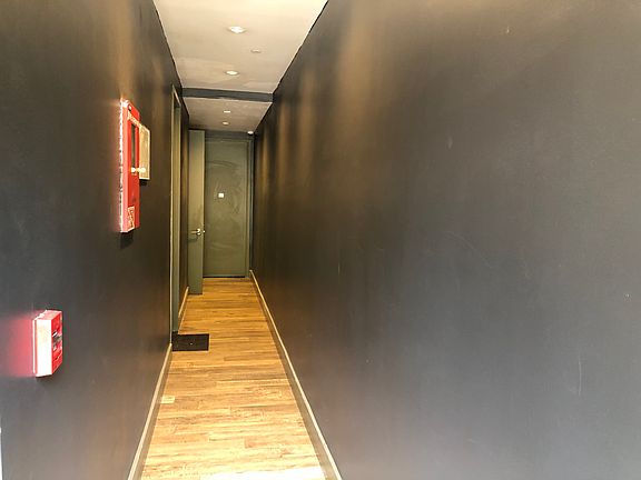 3rd image of 121 Woodbine St #1R