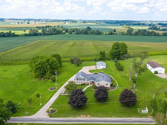 3rd image of 7640 Township Road 2