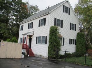 15 W Shore Rd, Holbrook, MA 02343