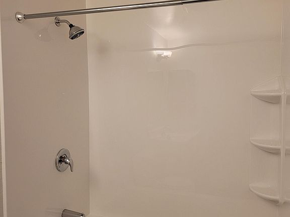 5th image of 4734 35th St