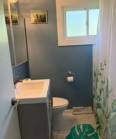 1334 Harpst St — Photo 7