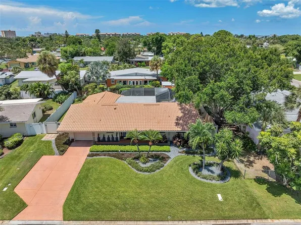 5025 39th St S, Saint Petersburg, FL 33711