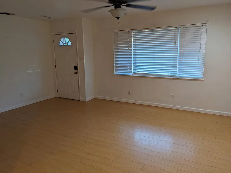 4218 Painter Way — Photo 2