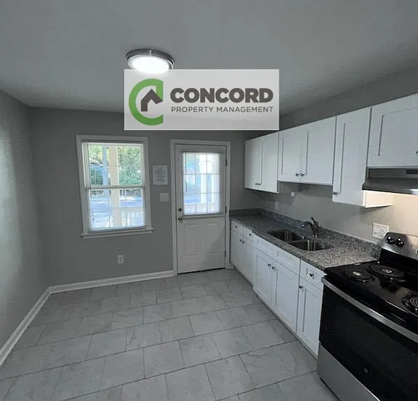 1103 Yanceyville St #C — Photo 5