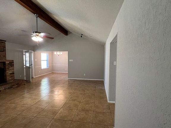 3rd image of 608 Crestwood Dr
