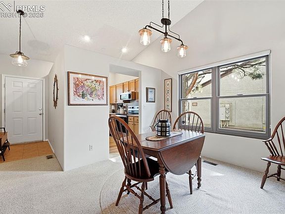 4th image of 510 Autumn Crest Cir Unit A