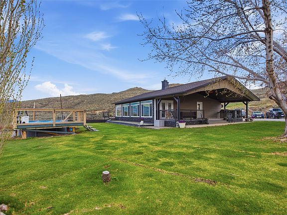 3rd image of 6998 Vista Dr