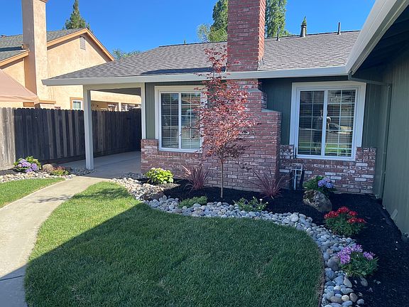 3rd image of 973 Fernwood Dr