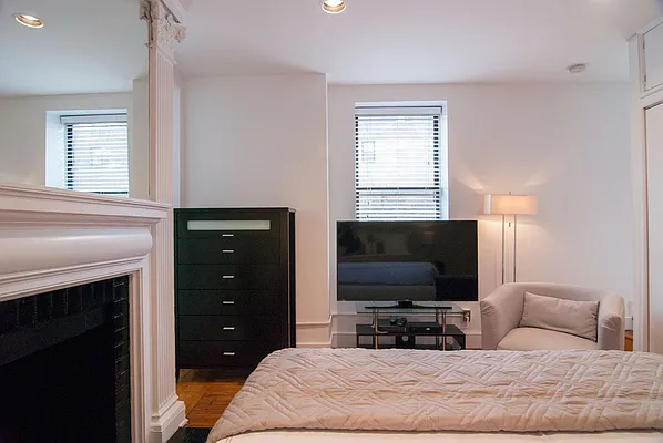 Rented by WAM Partners - William Moses Co. | media 63