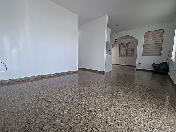 3rd image of 1393 Calle San Gregorio