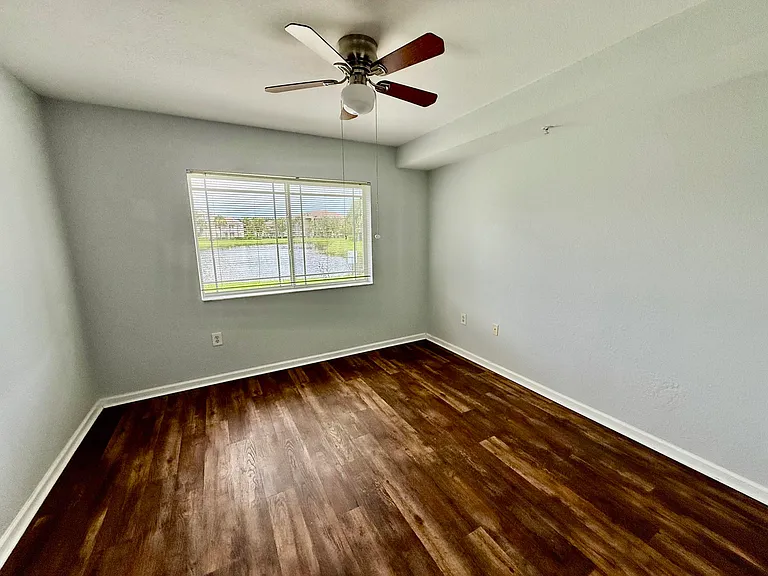 191 SW Palm Dr #108 — Photo 14