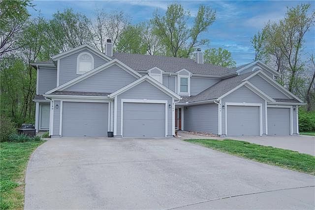 1st image of 6142 NE Moonstone Ct