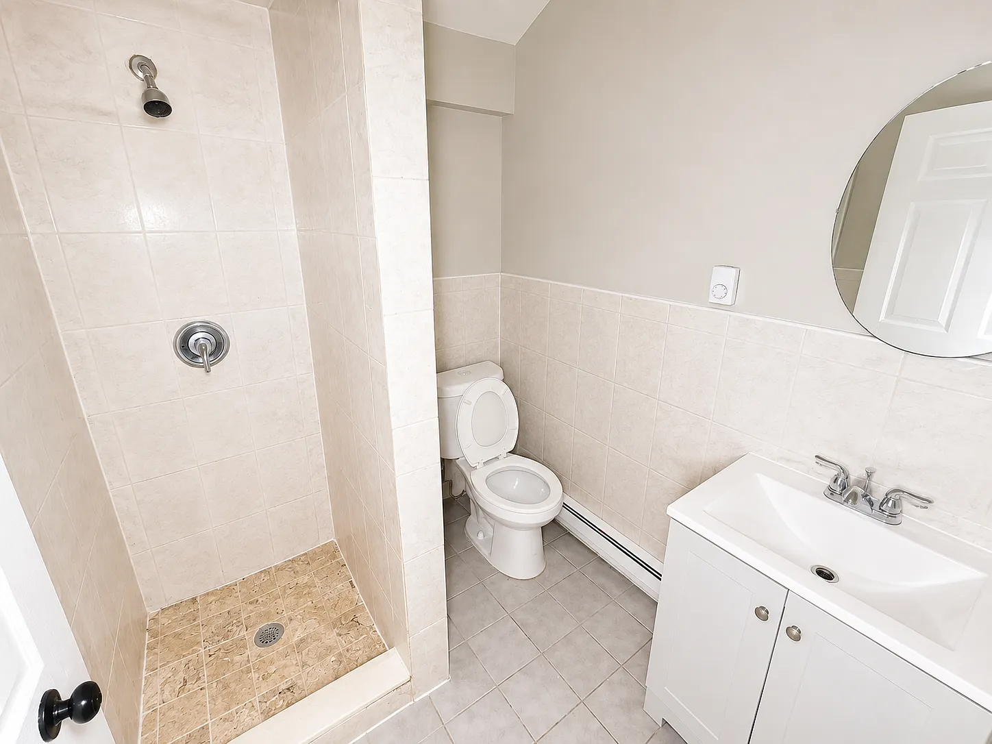 4 bed, 1350 sqft, $1,995 — Photo 3