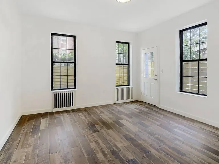 30 Cooper St #1 — Photo 5