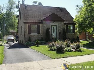 2425 S 20th Ave, Broadview, IL 60155