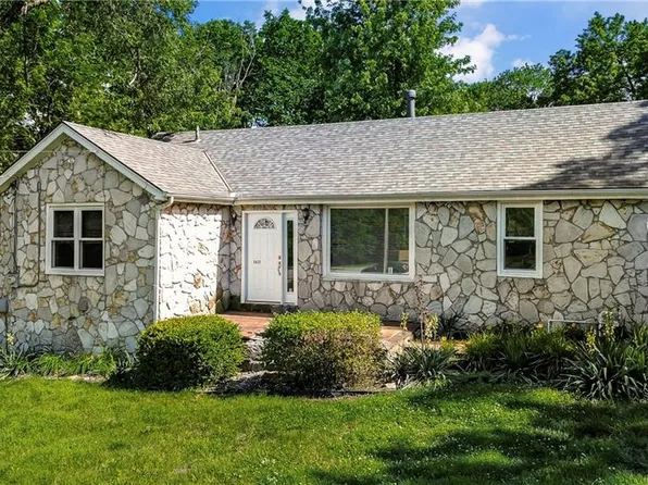 1417 W Santa Fe St, Olathe, KS 66061