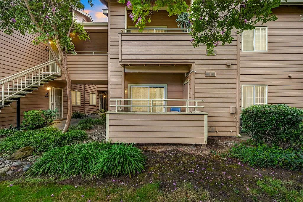 11150 Trinity River Dr APT 59 photo 1