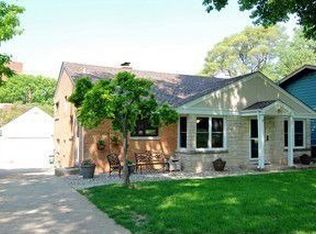 622 Webster Ave, Wheaton, IL 60187