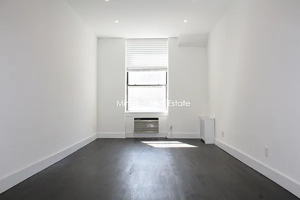 Rented by Mirador Real Estate | media 13