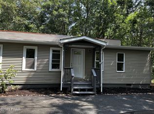 25 Berry Ln, Jim Thorpe, PA 18229