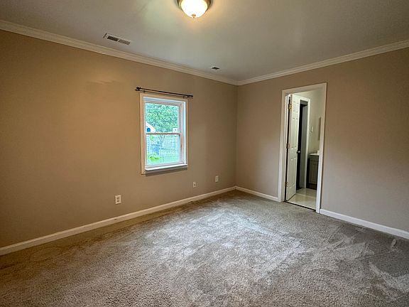4th image of 285 Lou Mac Ct