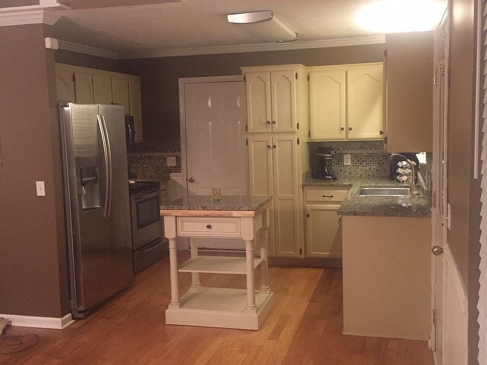 1st image of 607 Pointe Clear Dr