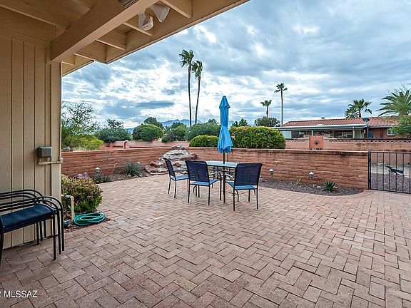 2nd image of 1372 S Desert Meadows Cir