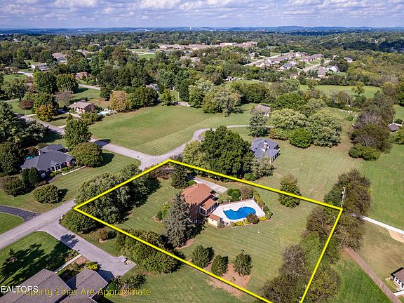 4th image of 1902 Northwood Dr