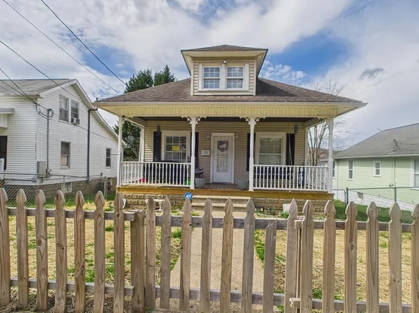 618 6th Street, New Martinsville, WV 26155