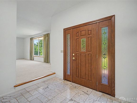 4th image of 174 Marbrook Dr