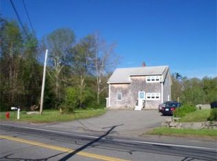 305 Middle Rd, Acushnet, MA 02743