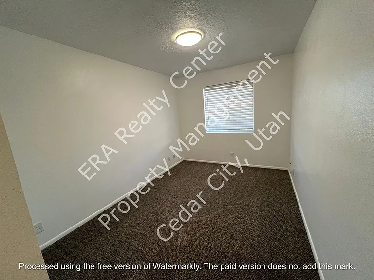 576 W 1045 N #A9 — Photo 11