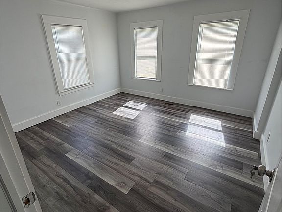 5th image of 91 River Ave